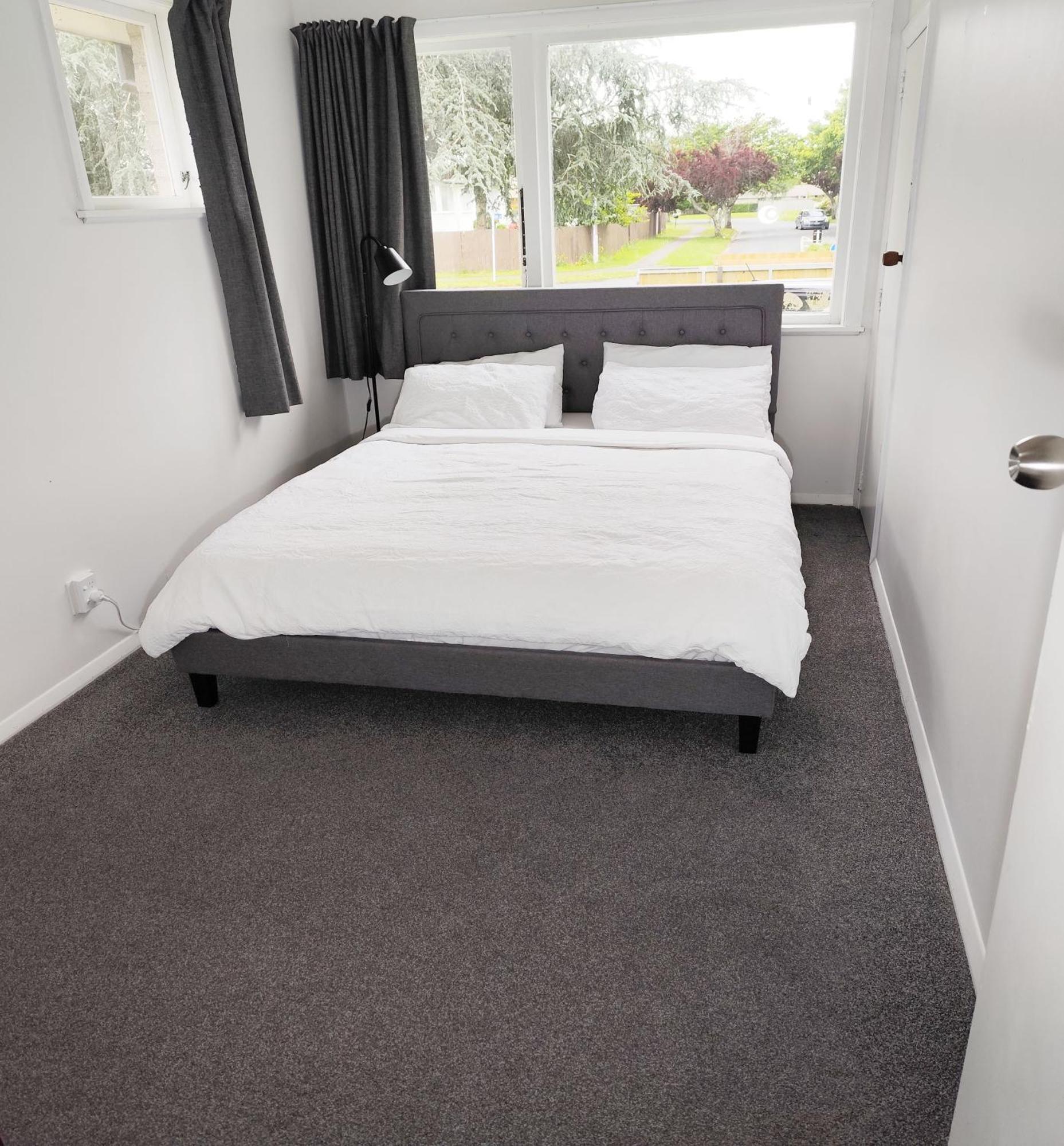 3-Bedroom House-Big Yard- Netflix Hamilton Esterno foto